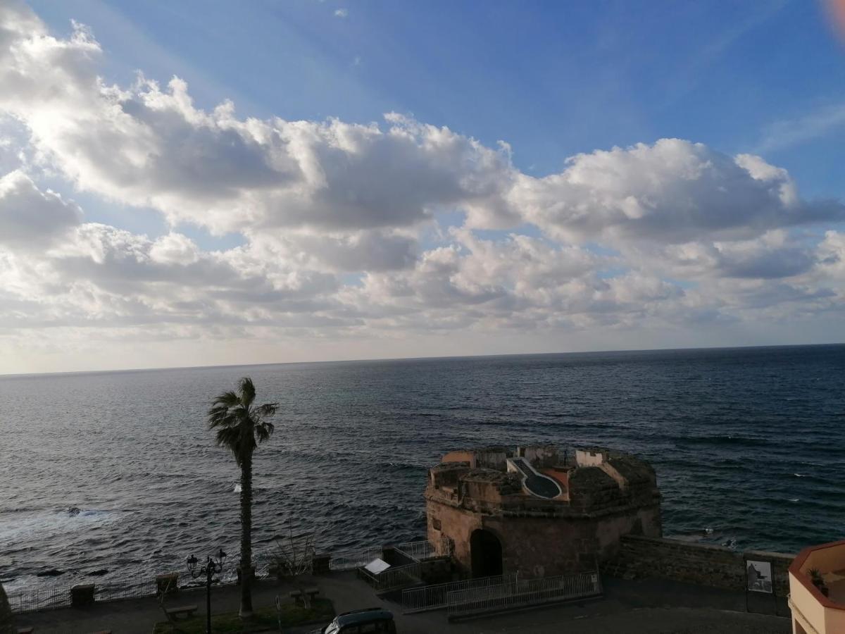 Buona Onda Vista Mare Apartment Алгеро Екстериор снимка
